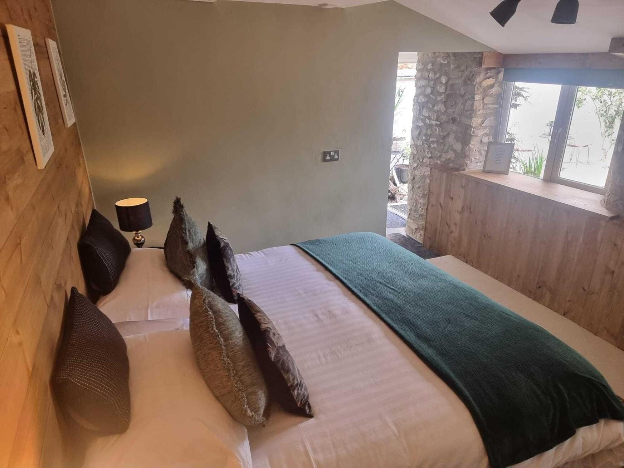 Monkton Court House B&B Гонитон Номер фото